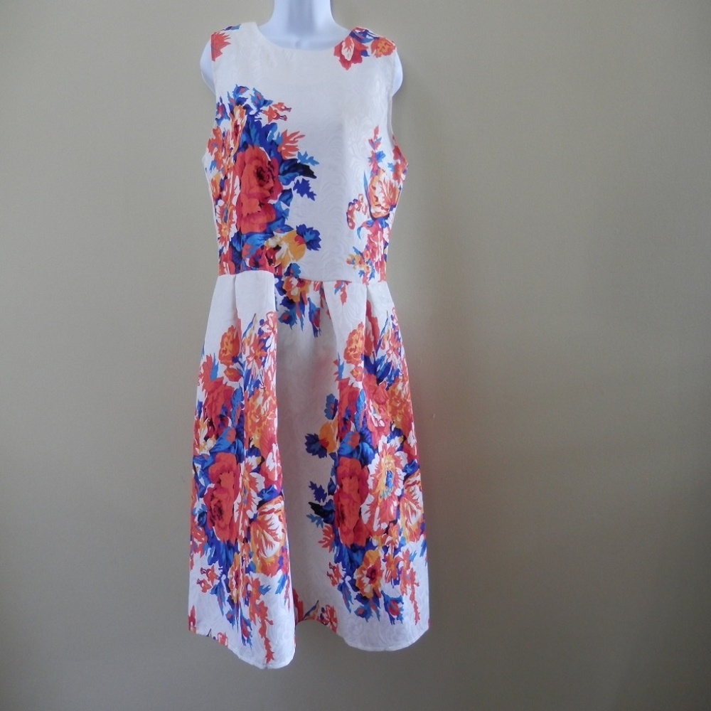 CRFS Women's Flowered Dress